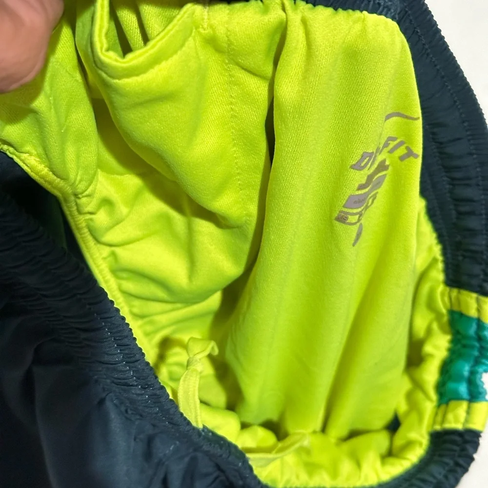 Nike Dri-Fit Running Shorts Women’s XS Athletic Workout Neon Trim Lined